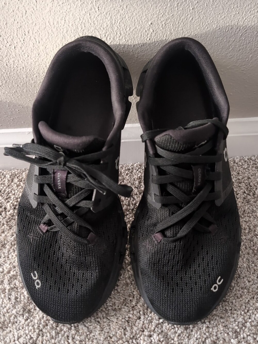 Women's On Cloud X4 Black Running Shoes Sz. 8